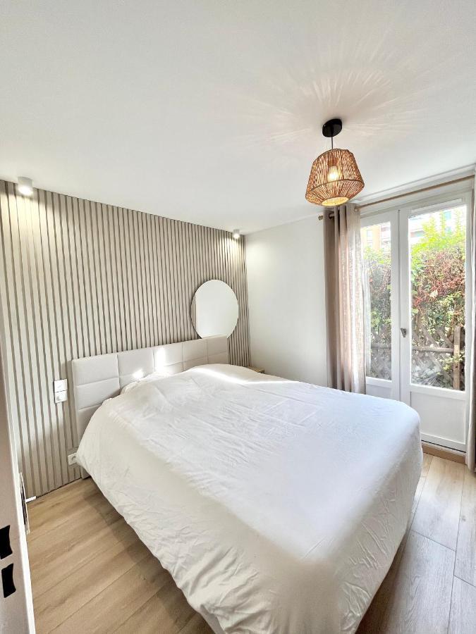 Magnifique 2 Chambres Terrasse Et Parking Saint-Tropez Esterno foto