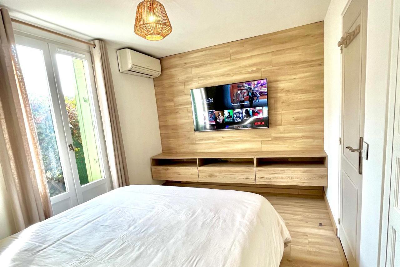 Magnifique 2 Chambres Terrasse Et Parking Saint-Tropez Esterno foto
